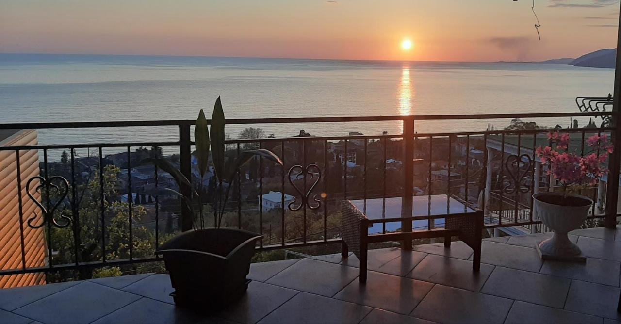 Vysota Hotel Gagra Eksteriør billede